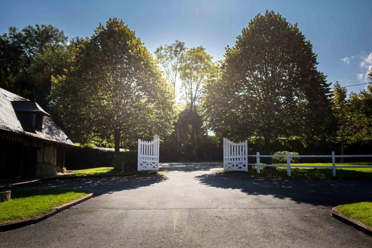 Les Maisons De Charlotte Glanville Buitenkant foto
